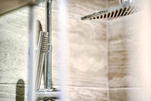 spacious 1 bedroom near hospital