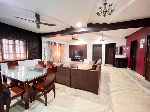 Star Moon Villa,,2 star