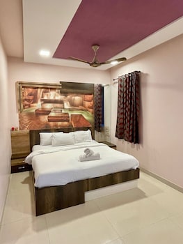 greystone 4bhk pvt pool by stellar stays