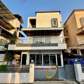 Greystone 4Bhk Pvt Pool By Stellar Stays,,2 star