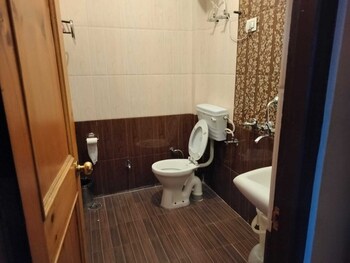 Castleton Casa,,4 star