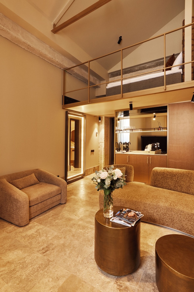 eze beach residence