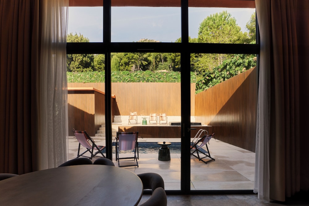 eze beach residence