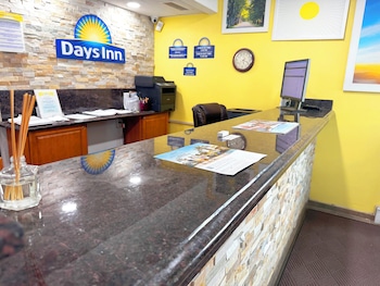 Days Inn By Wyndham Mason City,Mason City>>Mason,2 star