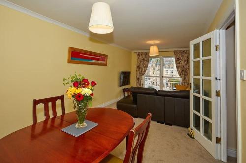 Little Bay View,,4 star