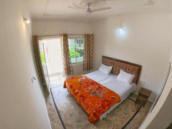 karma hostel