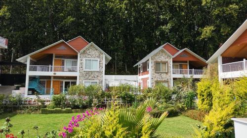 megha resort and villas dehradun where nature pampers you
