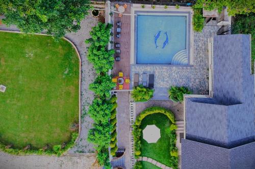 megha resort and villas dehradun where nature pampers you