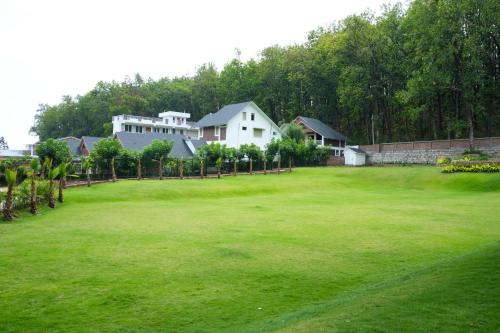 megha resort and villas dehradun where nature pampers you