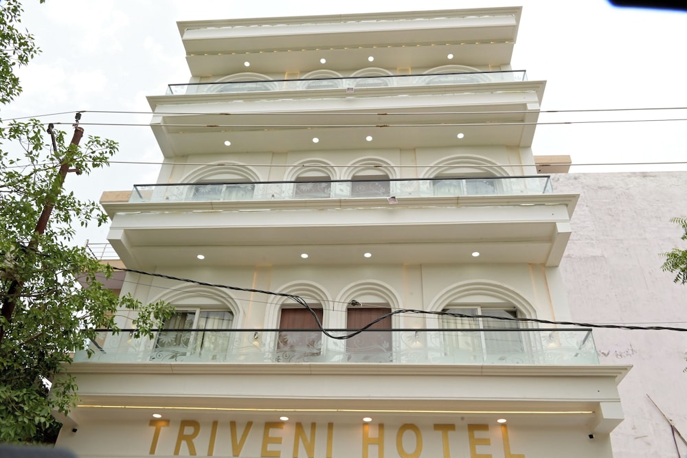triveni gest house
