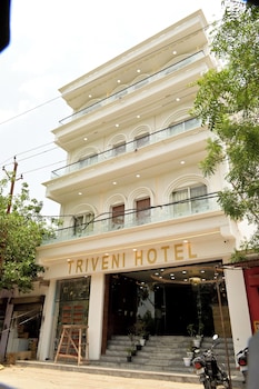 triveni gest house
