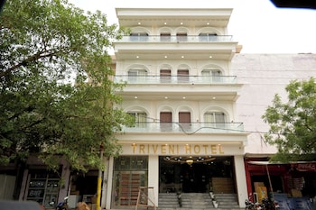 triveni gest house