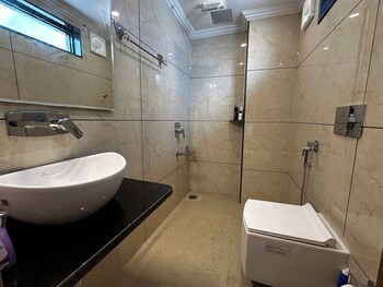 dilan residency villa 5 bedroom centrally heated