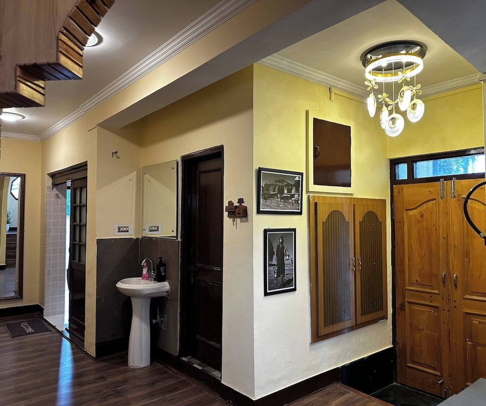 dilan residency villa 5 bedroom centrally heated