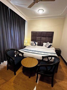 dilan residency villa 5 bedroom centrally heated