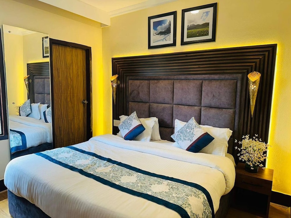 dilan residency villa 5 bedroom centrally heated