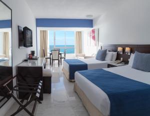 Park Royal Beach Mazatlan,Marina Mazatlan>>Cerritos,3.5 star