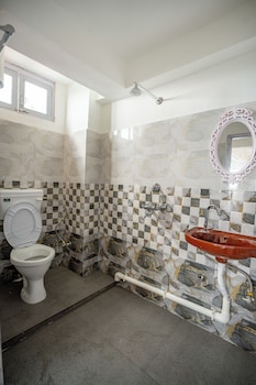 monratino the snow roost