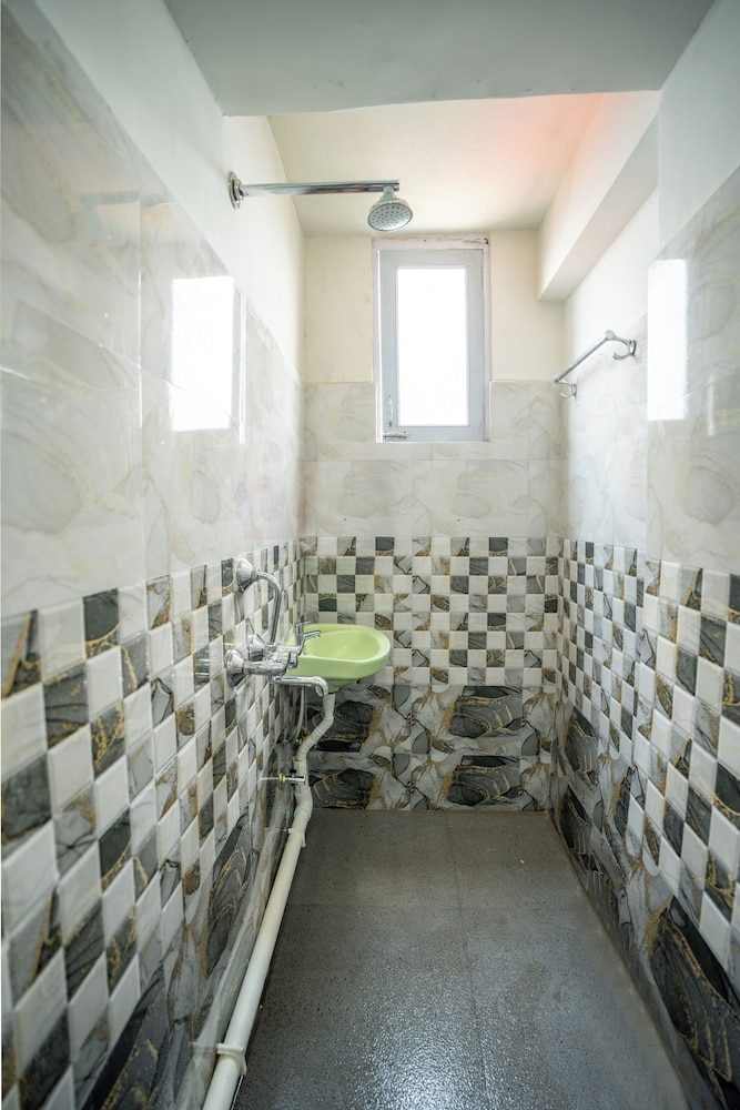 monratino the snow roost