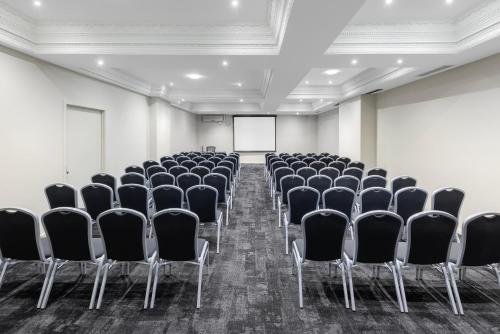 hotel grand chancellor melbourne