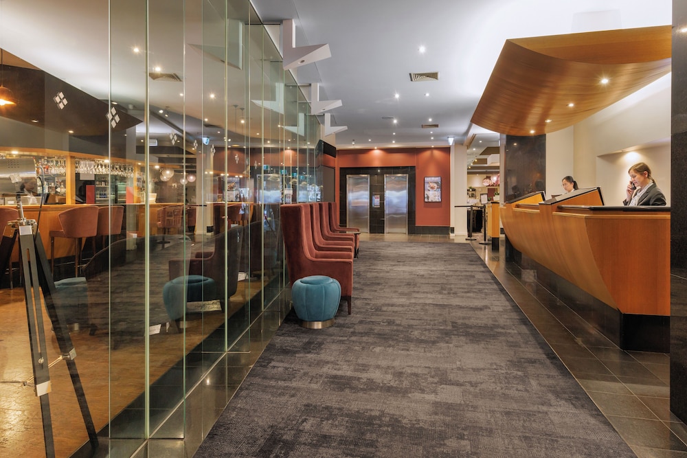 hotel grand chancellor melbourne