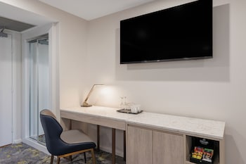 hotel grand chancellor melbourne