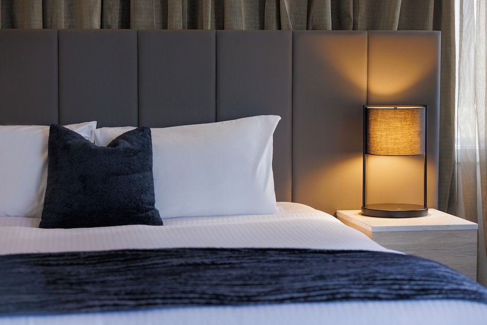 hotel grand chancellor melbourne