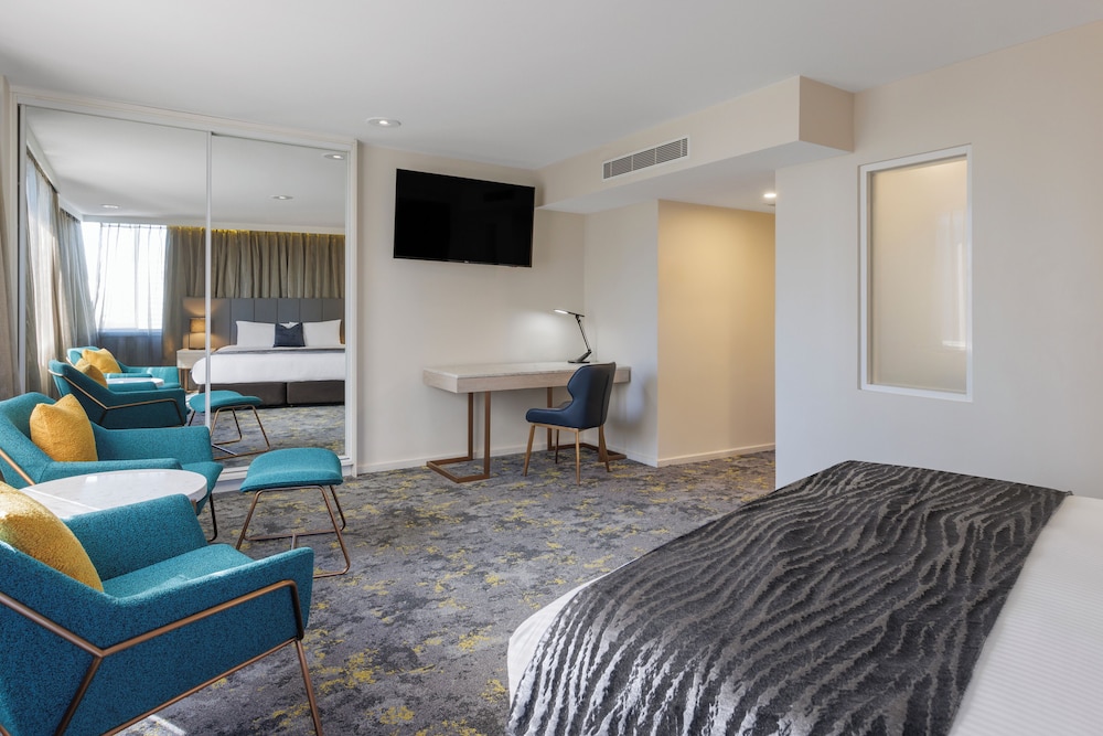 hotel grand chancellor melbourne