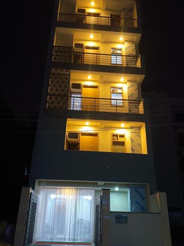 Soooper Hotel,,3 star