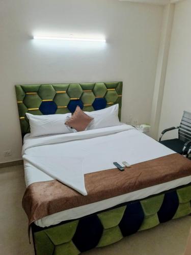 Soooper Hotel,,3 star