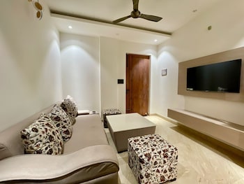 the neeraj marine ganga stays