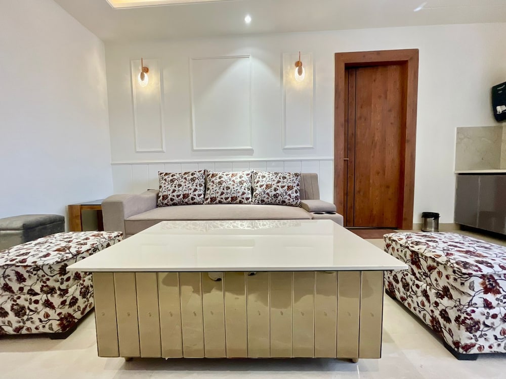 the neeraj marine ganga stays