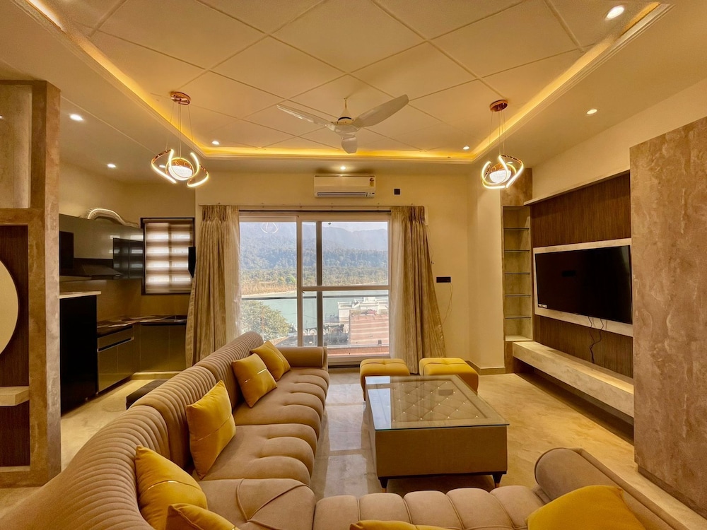 the neeraj marine ganga stays