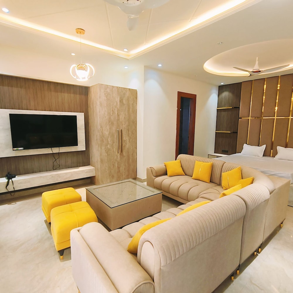 the neeraj marine ganga stays