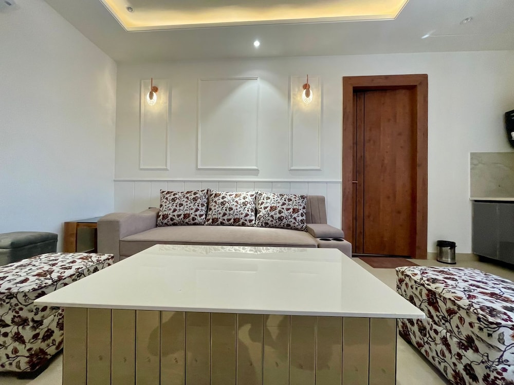 the neeraj marine ganga stays