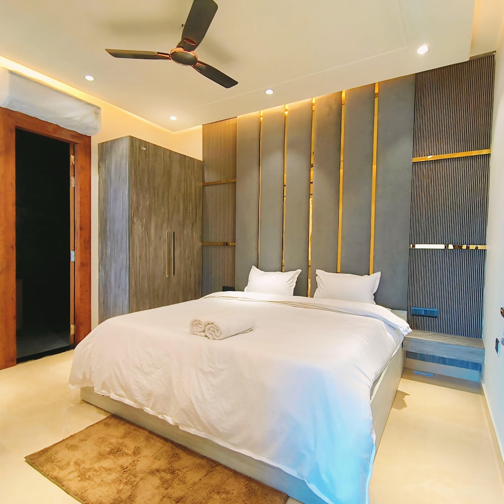 the neeraj marine ganga stays