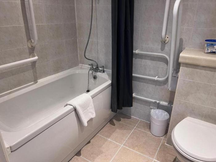 dancenter east midlands airport