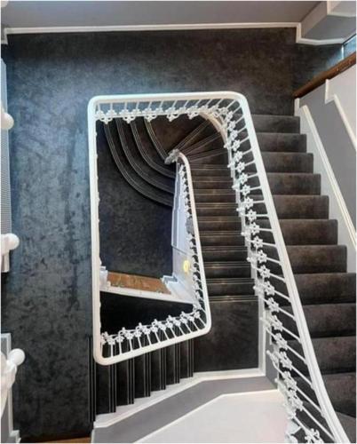 dancenter east midlands airport