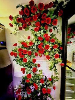 rose hotel bronx