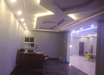 Om Palace,,3 star