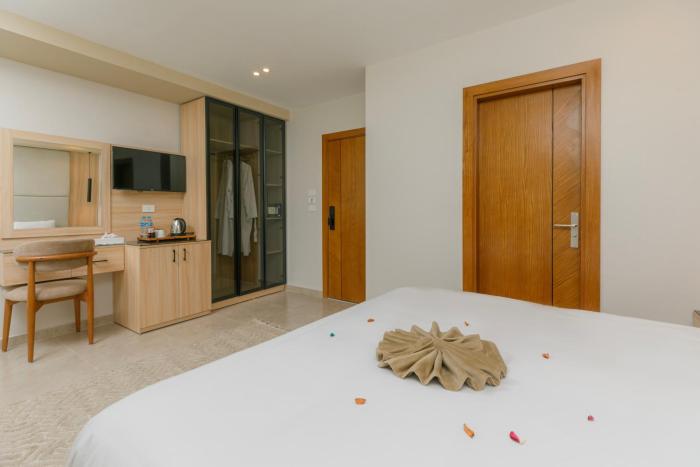 tiye pyramids hotel