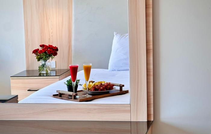 tiye pyramids hotel
