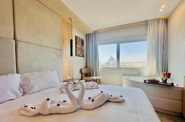 tiye pyramids hotel