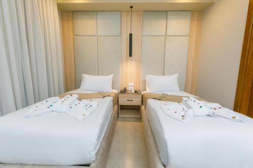 tiye pyramids hotel