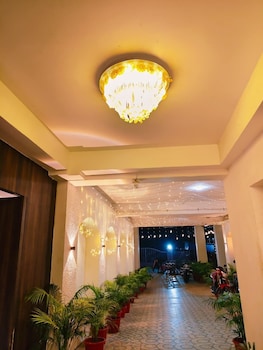 hotel opulence kalinga