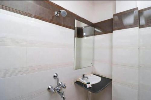 Hotel Opulence Kalinga,,3 star