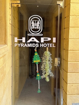 hapi pyramids hotel