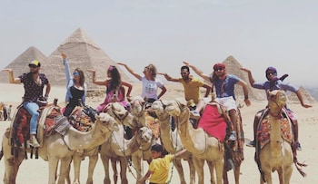 hapi pyramids hotel