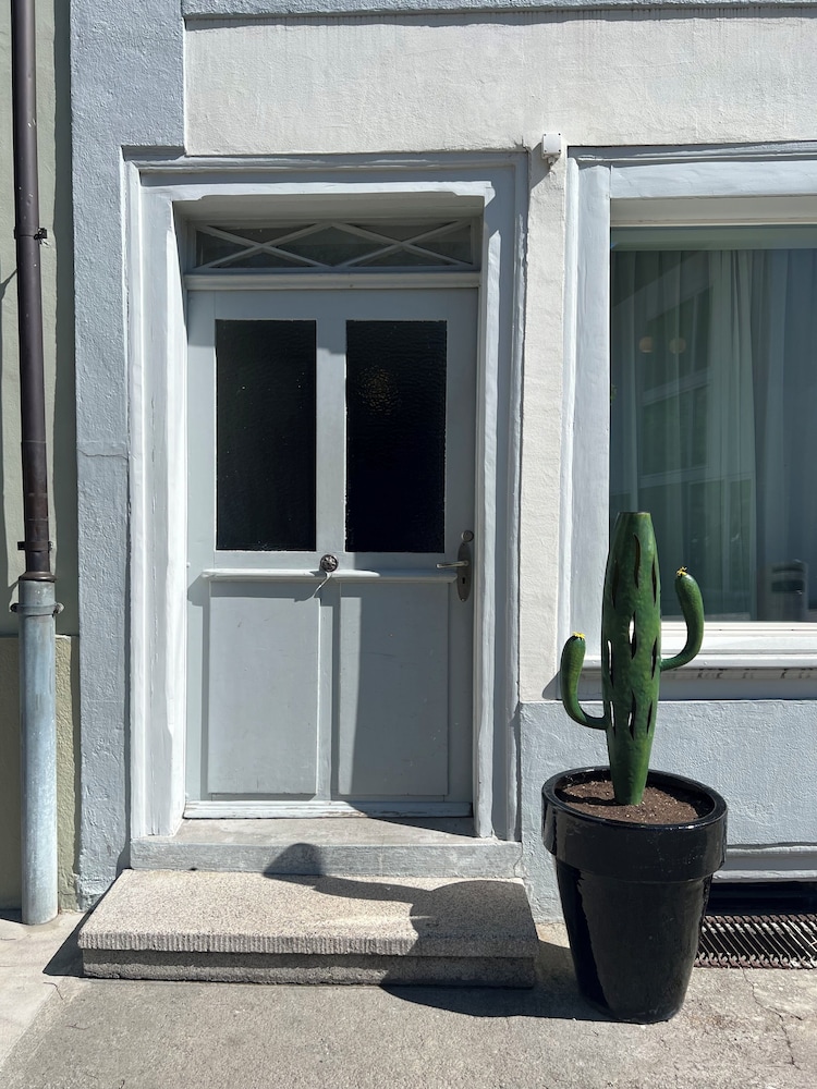 nimbuzzz apartments