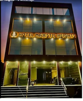 hotel majestic heights